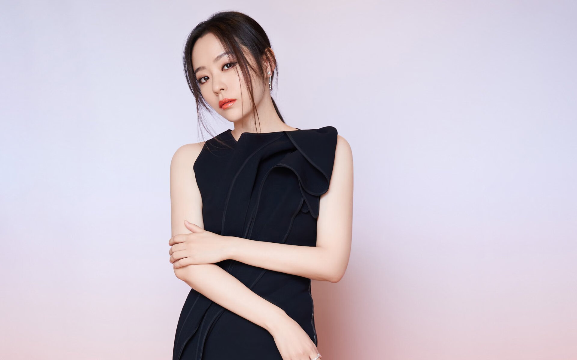 蒿俊闵宣布退役，结束职业生涯，蒿俊闵效力于哪个俱乐部