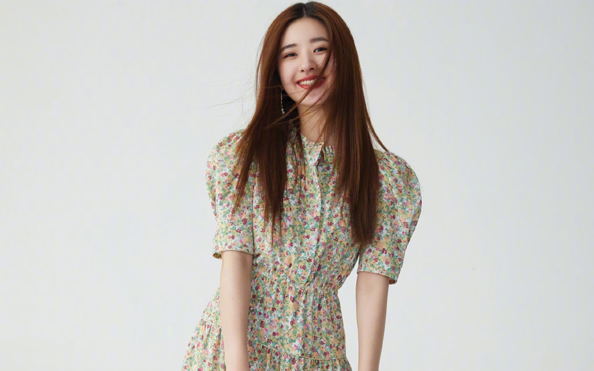 中国足球是否需要引进更多国外经验，中国足球引进外援利弊辩论赛