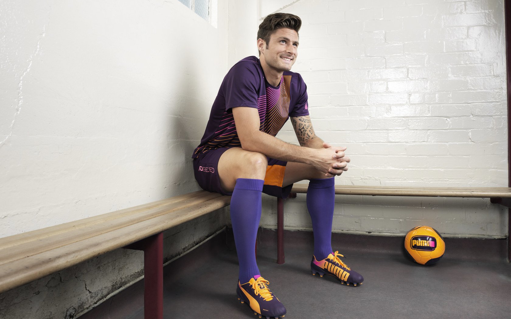 米兰体育APP-球员留洋欧洲经验分享，助力国内年轻球员，球员留洋是什么意思